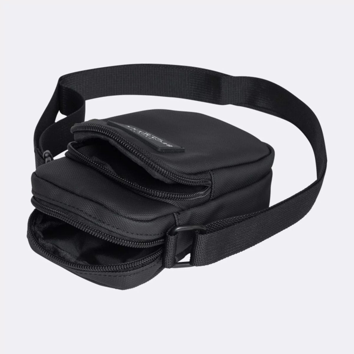 beckmann-crossbobybag-sport-black-coated-604B4AF63.jpg