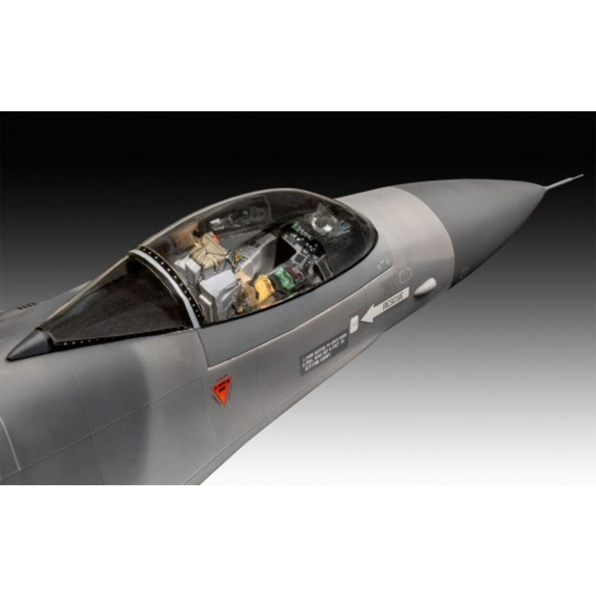 revell-50th-anniversary-f-16-DCE20D4C6.jpg