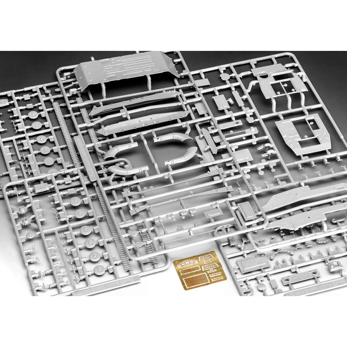 revell-btr-50pk-5E38827C6.jpg