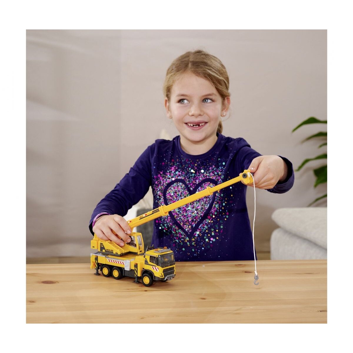 Majorette Volvo Truck Crane