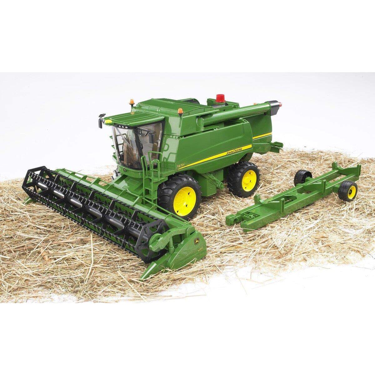 bruder-2132-john-deere-maehdrescher-5395865B12.jpg