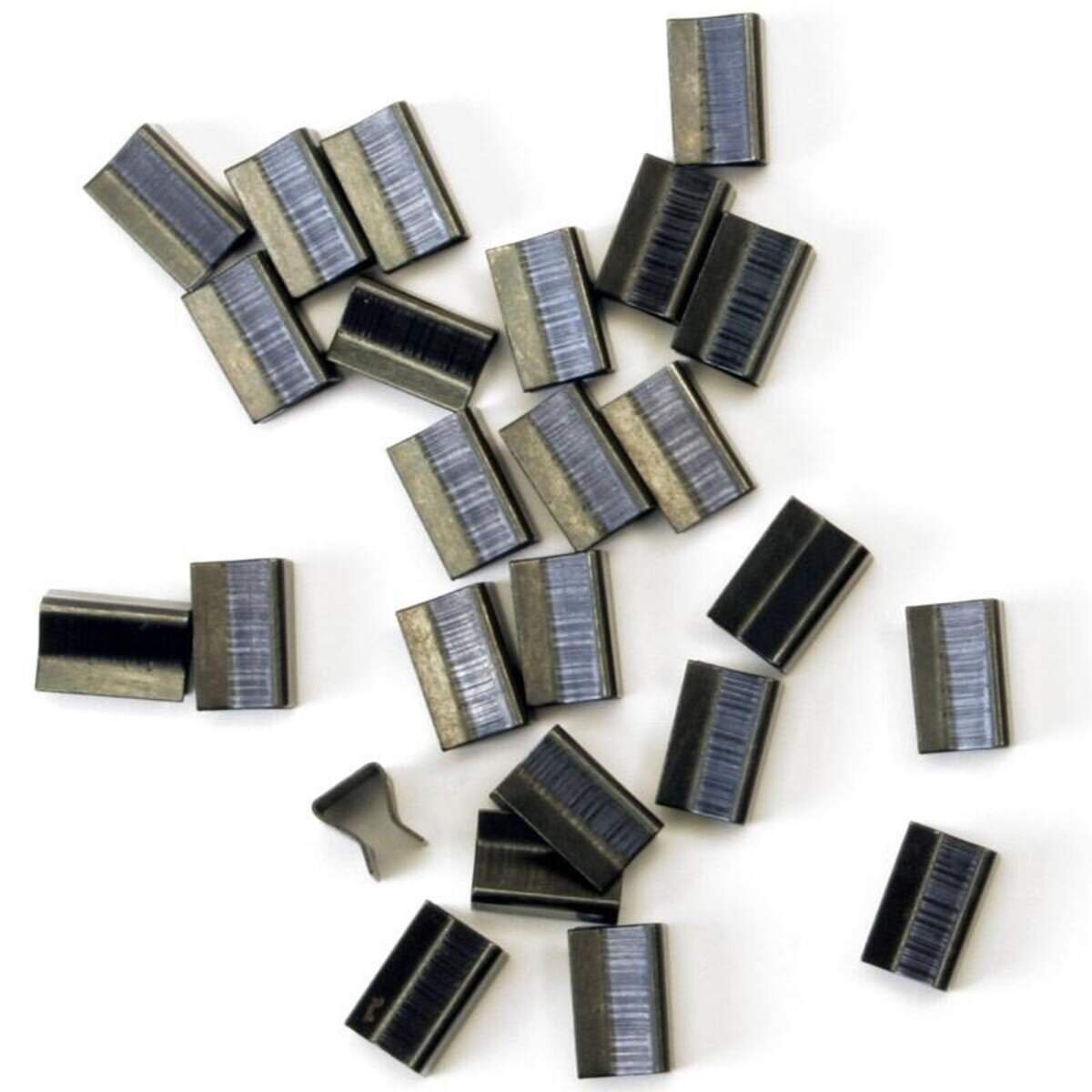 carrera-metallklammer-fuer-mehrspurigen-ausbau-B2DA8C701.jpg