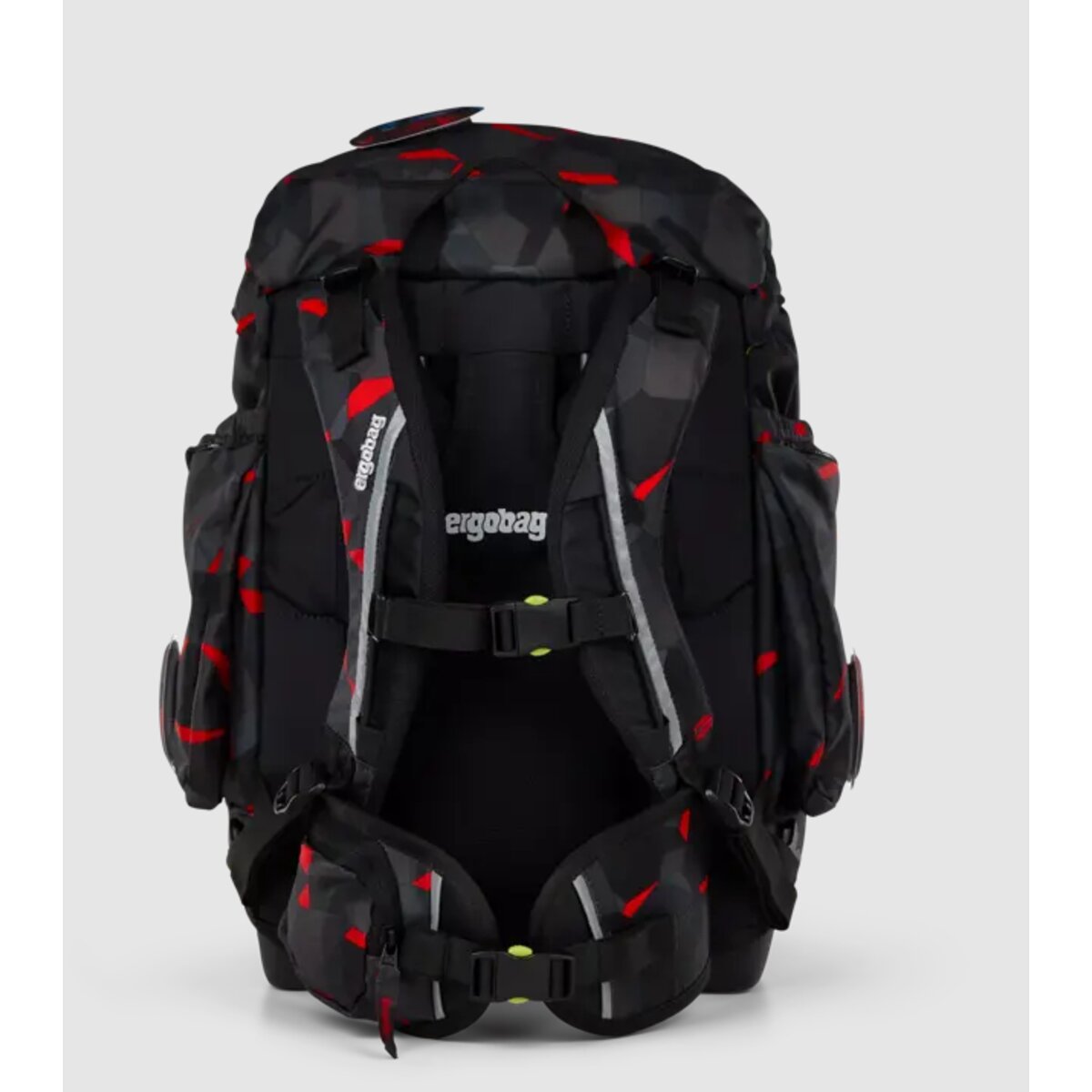 ergobag-maxi-schulrucksack-set-taekbaerdo-A4ED30D55.jpg
