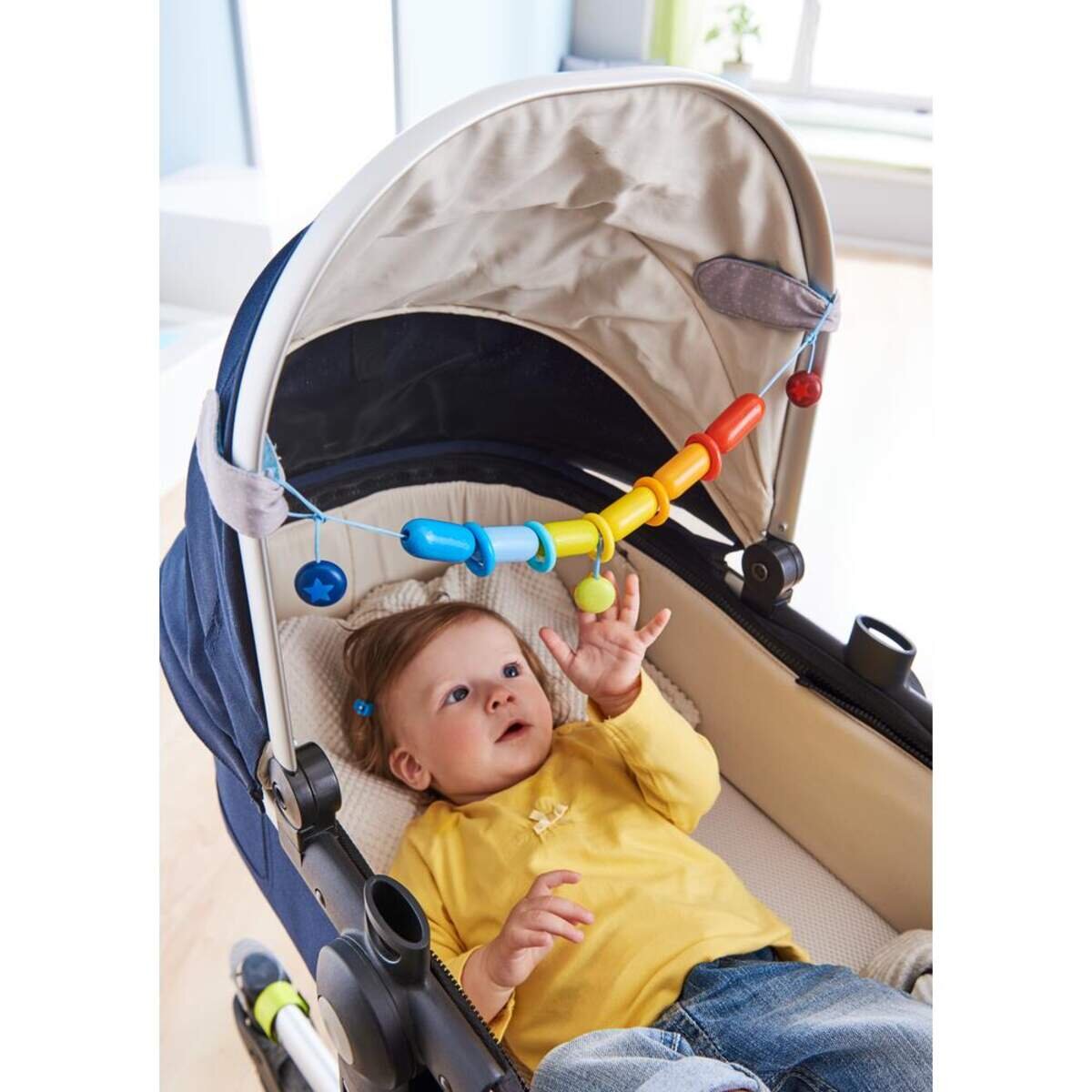 haba-304634-kinderwagenkette-farbenfroh-5E1074982.jpg