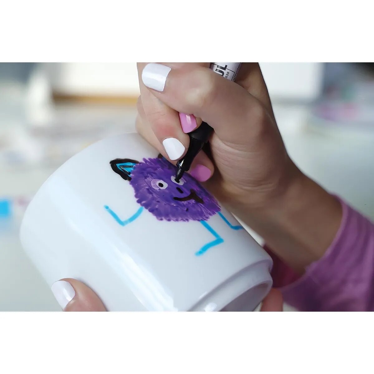 kreul-porcelain-marker-medium-rosa-4E9E7CCB3.jpg