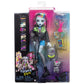 mattel-monster-high-todschicke-monsterschuelerin-0130A8135.jpg