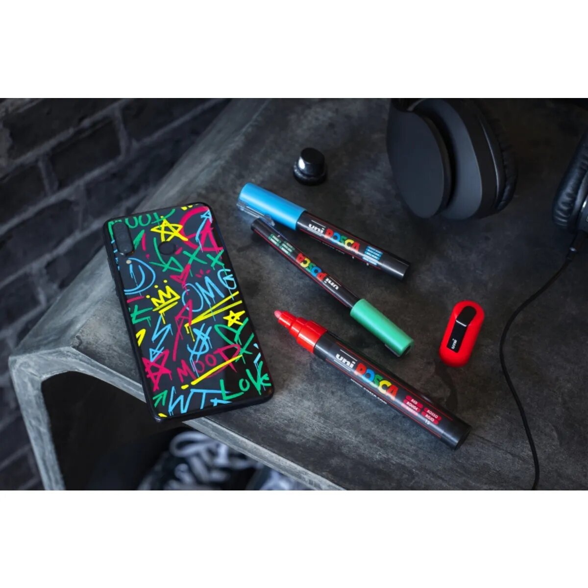 posca-marker-uni-posca-pc-8F44996D3.jpg
