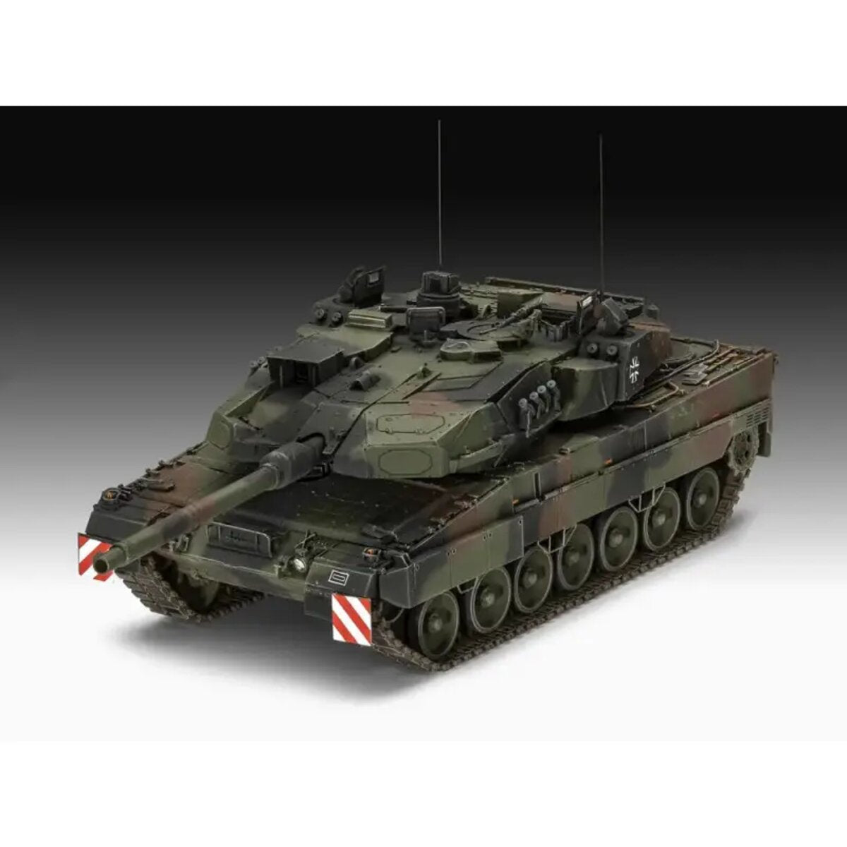 revell-03360-135-leopard-2a7a1-D32BF1B13.jpg
