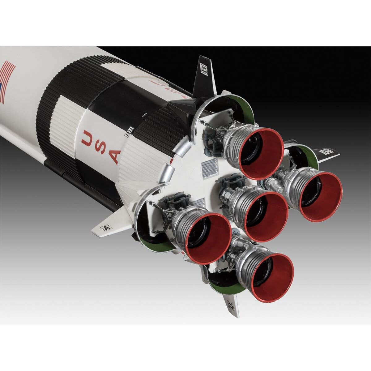revell-03704-apollo-11-saturn-7BE7AE5C2.jpg