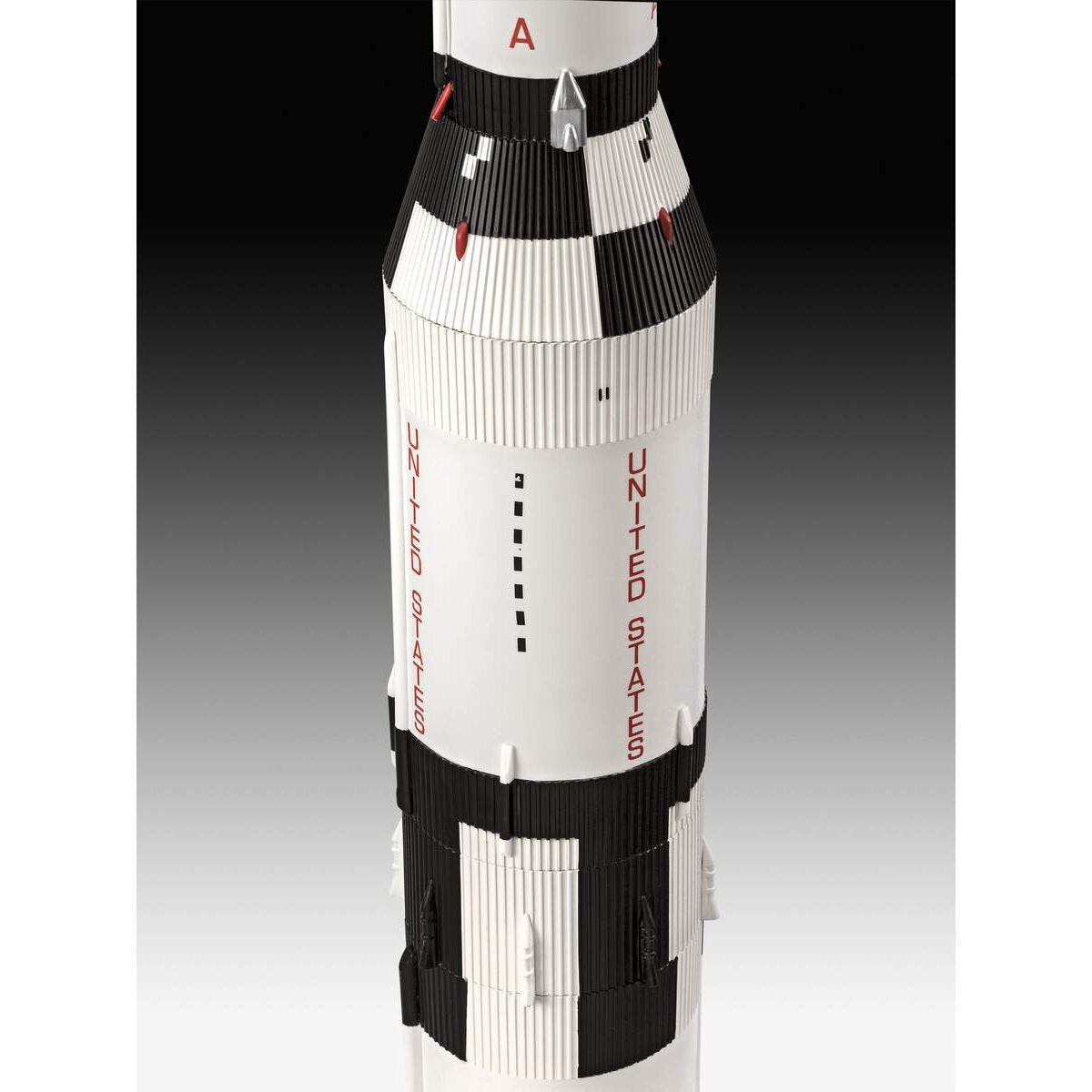 revell-03704-apollo-11-saturn-7BE7AE5C3.jpg