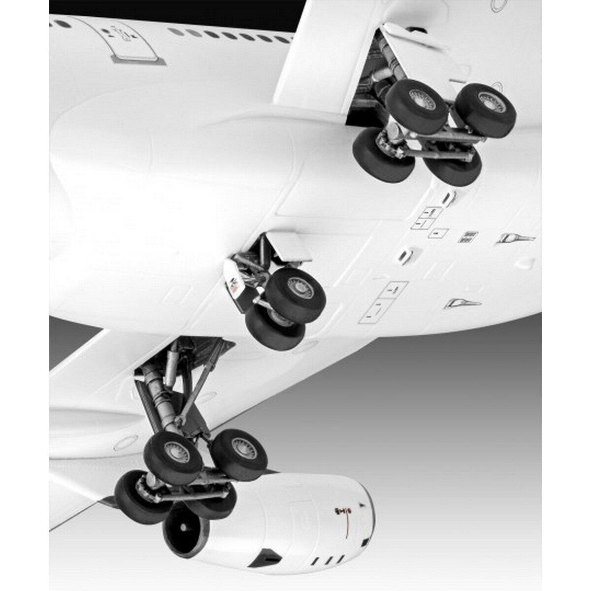 revell-a340-300-lufthansa-new-DCE28EC63.jpg