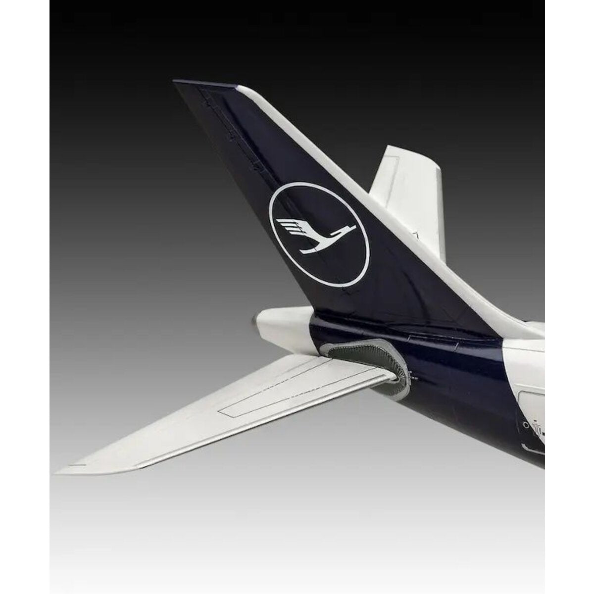 revell-airbus-a330-300--ADC3F84B3.jpg