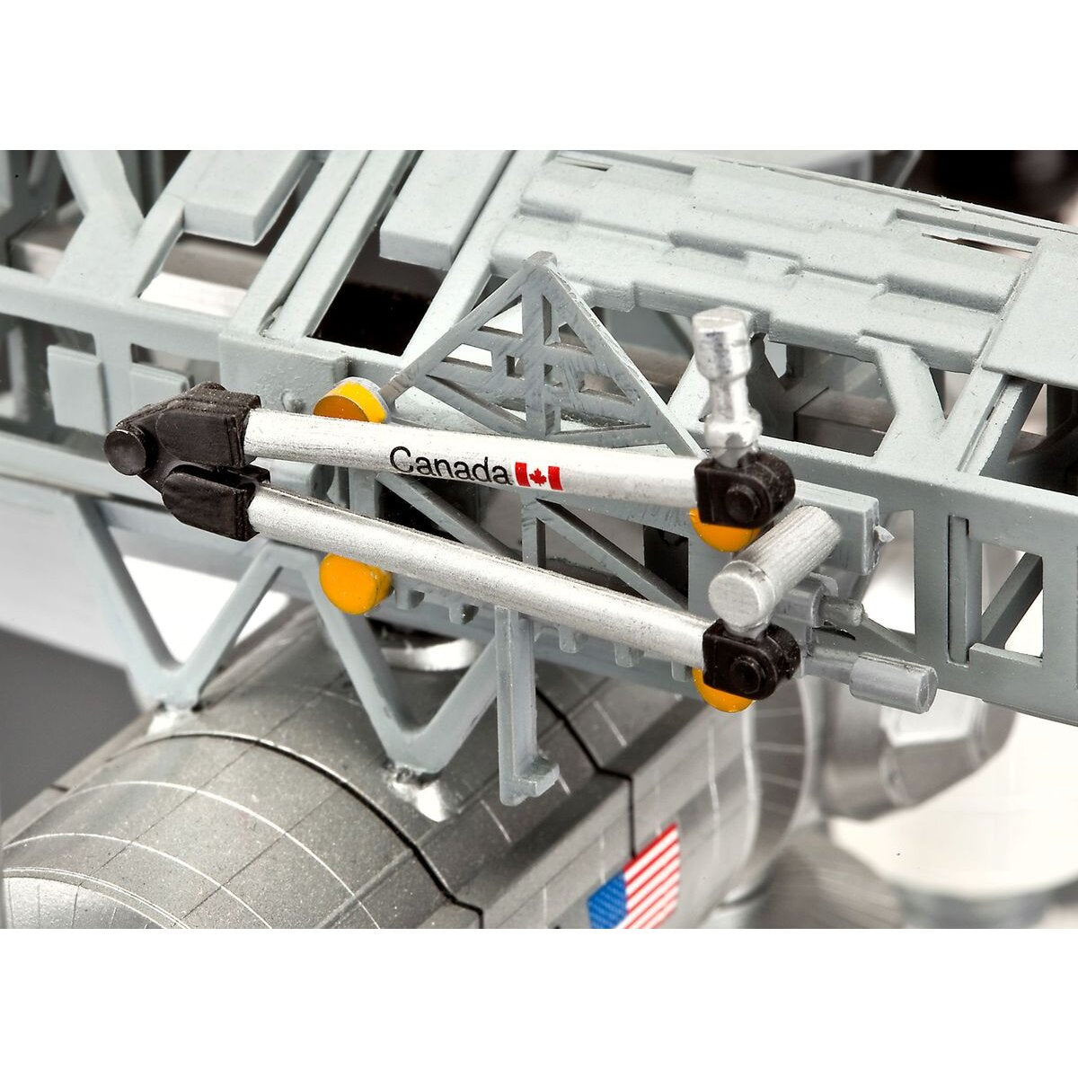 revell-geschenkset-25th-anniversary-iss-B6D45C865.jpg