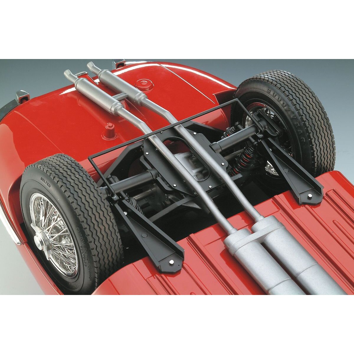 revell-jaguar-e-type--48C1BB516.jpg