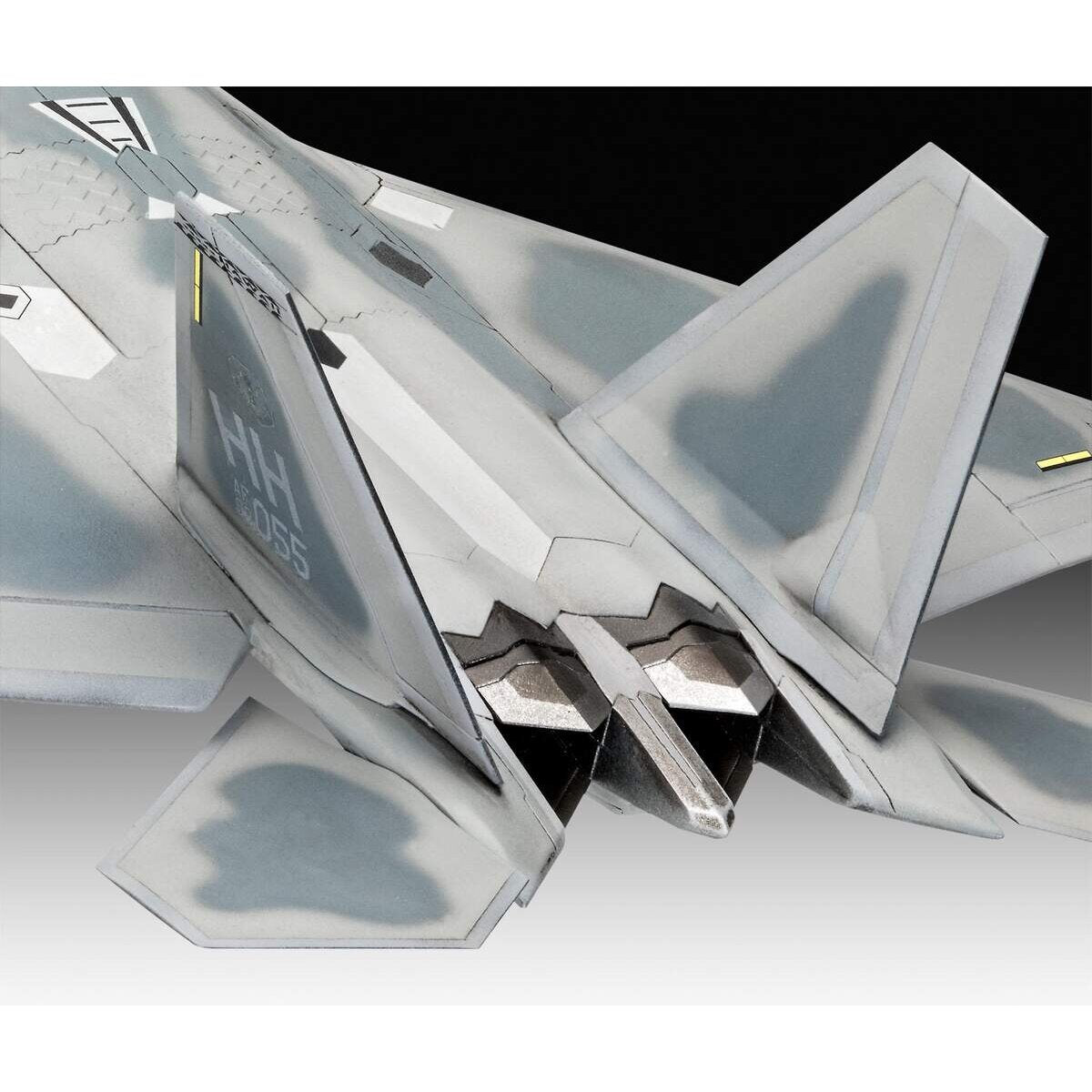 revell-lockheed-martin-f-22a-DC2A1BCB5.jpg