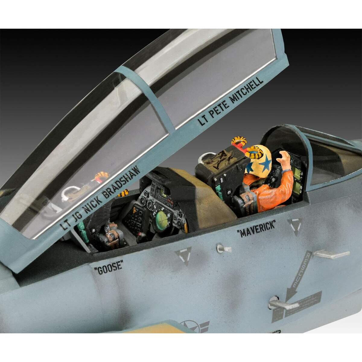 revell-mavericks-f-14a-tomcat-A4C33A365.jpg