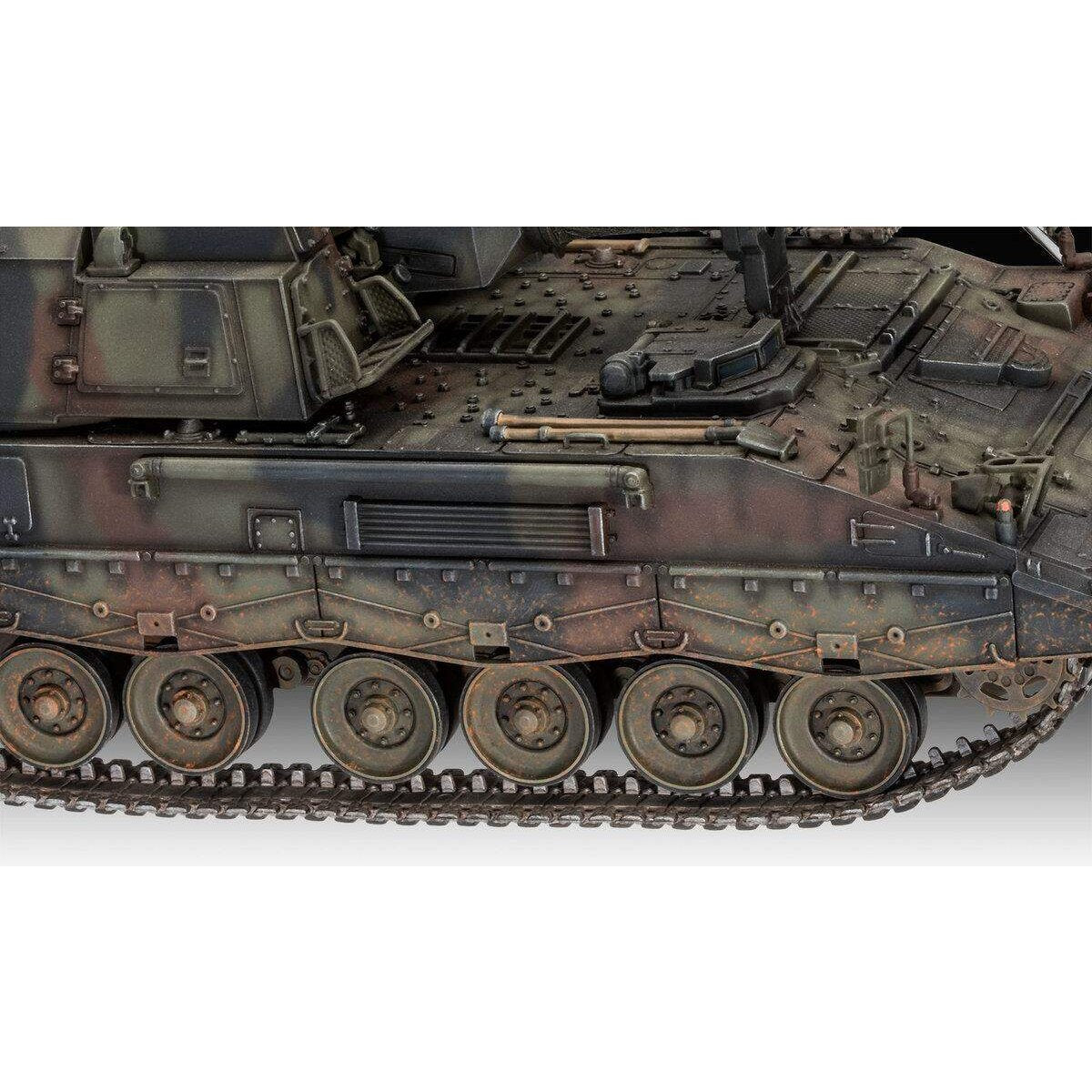 revell-panzerhaubitze-2000-135-F1FA2C004.jpg