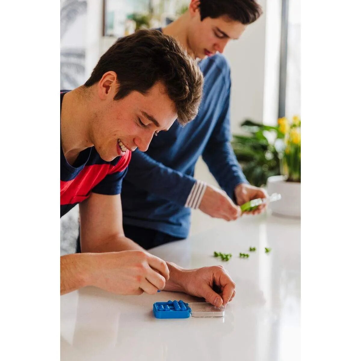 smart-games-iq-mini-1-B08328D63.jpg